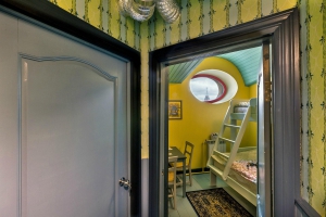Side photo. снять мини отель в санкт петербурге недорого